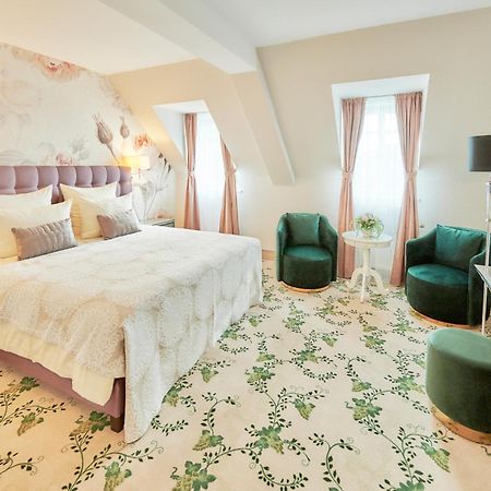 מולהיים אן דר מוזל Weinromantikhotel Richtershof מראה חיצוני תמונה