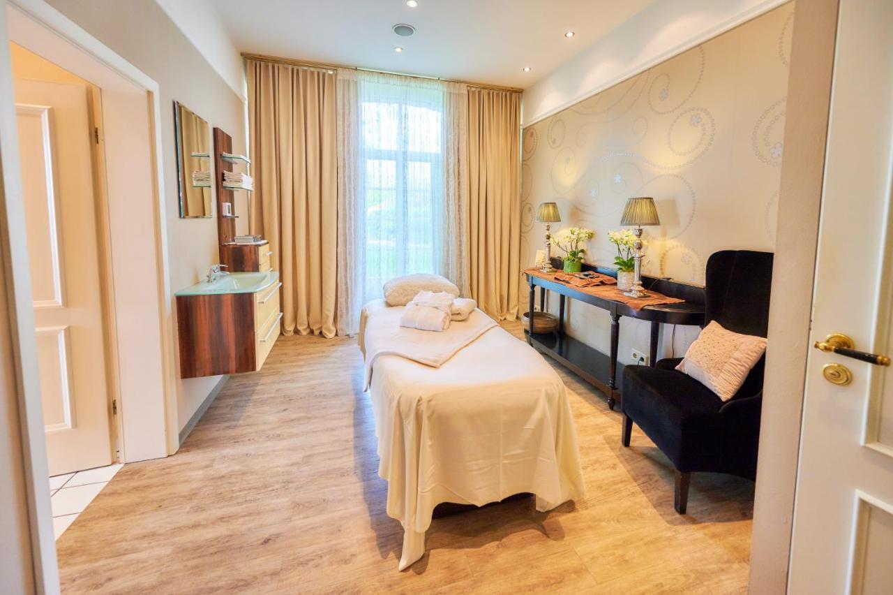 מולהיים אן דר מוזל Weinromantikhotel Richtershof מראה חיצוני תמונה